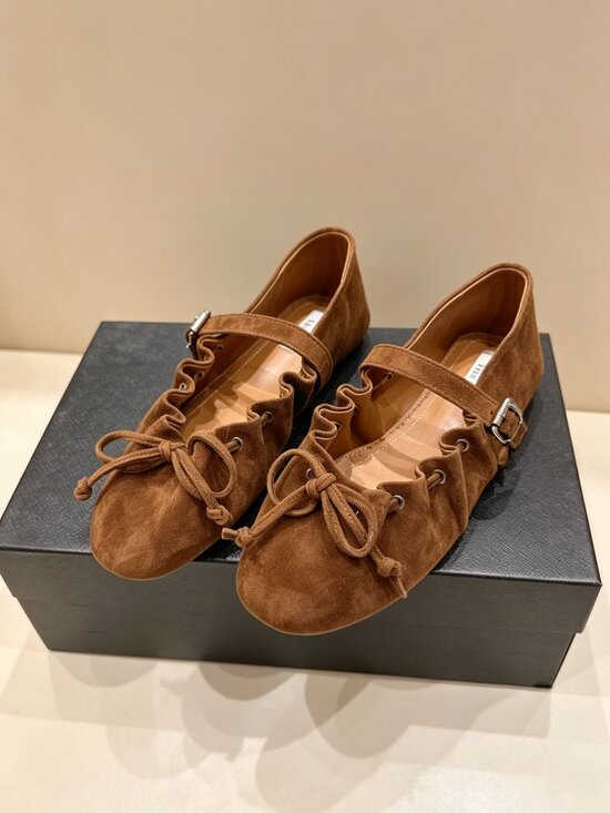 Alaia Shoes - ALAÏA Bow-Detailed Suede Mary Jane Flats